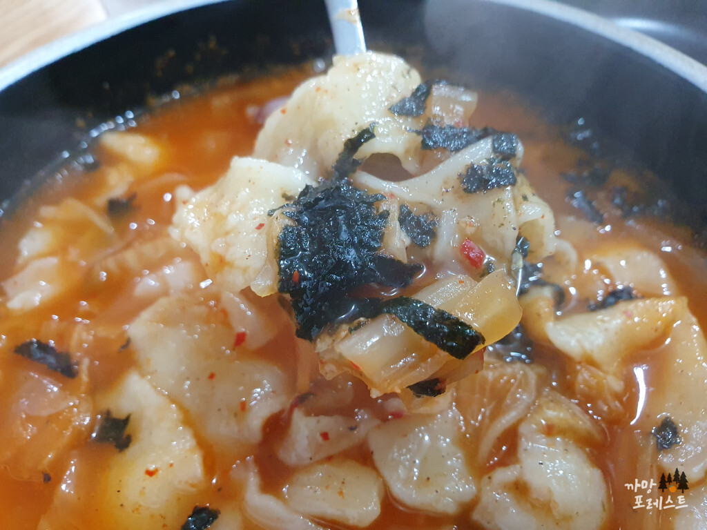 정선 수제비가 김치 수제비