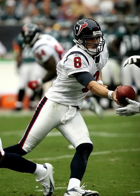 NFL 팀별 홈구장의 특징과 경기력에 미치는 영향