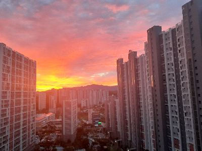 노을에 물든 아파트