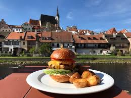 체코 대포 음식과 스튜 맛집 간판 사진