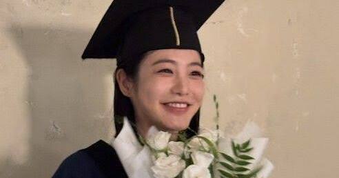 신예은 성균관대 졸업 사진 관련 이미지