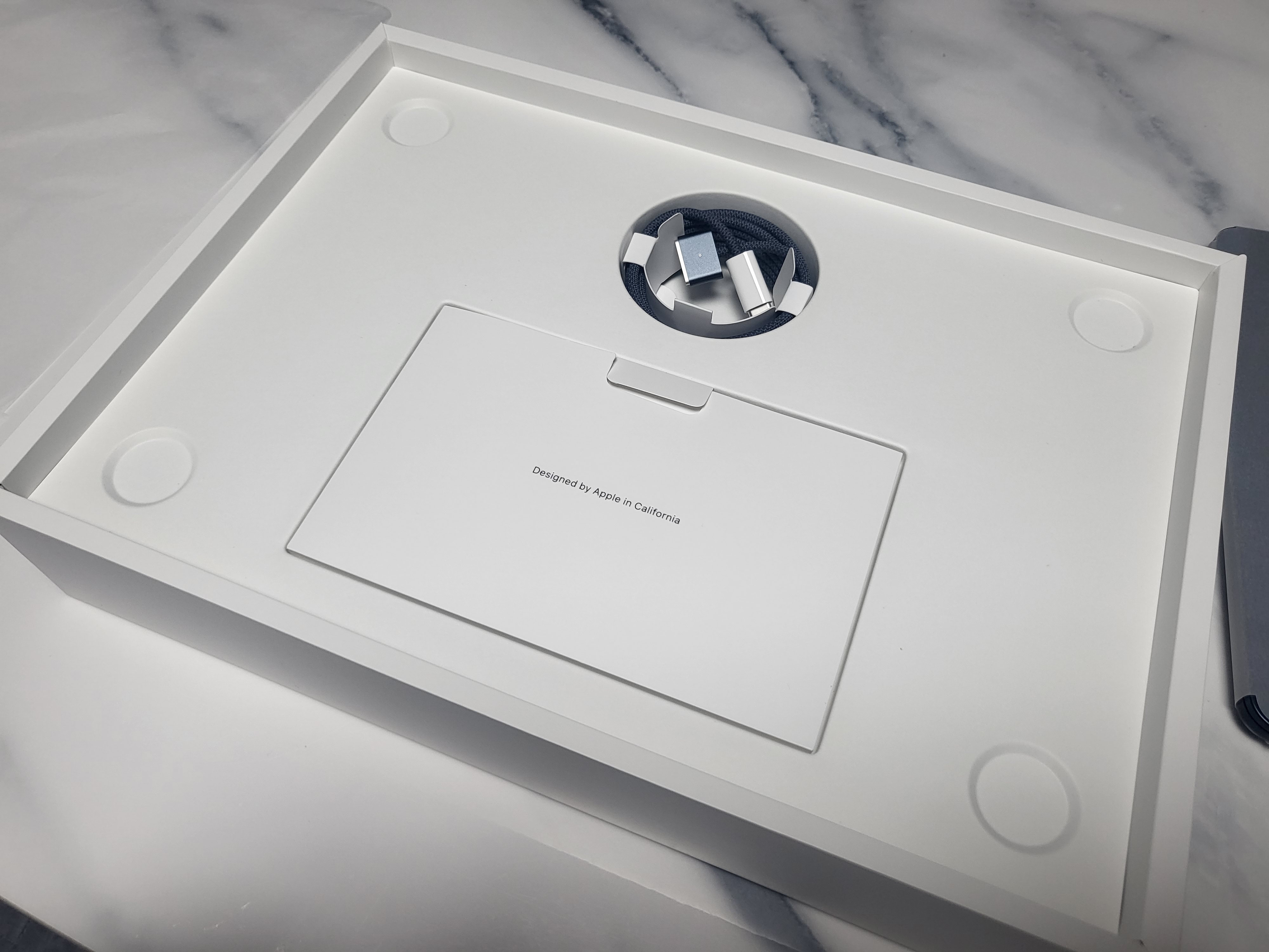 애플 2022 맥북 에어 박스 개봉