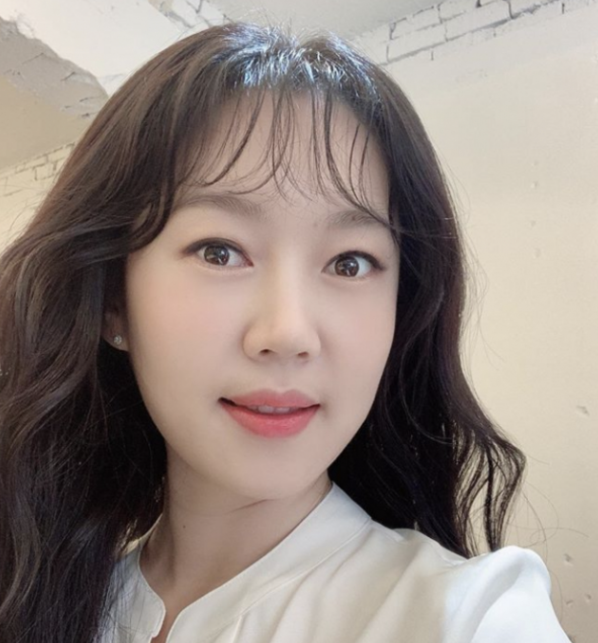 엄지인 프로필