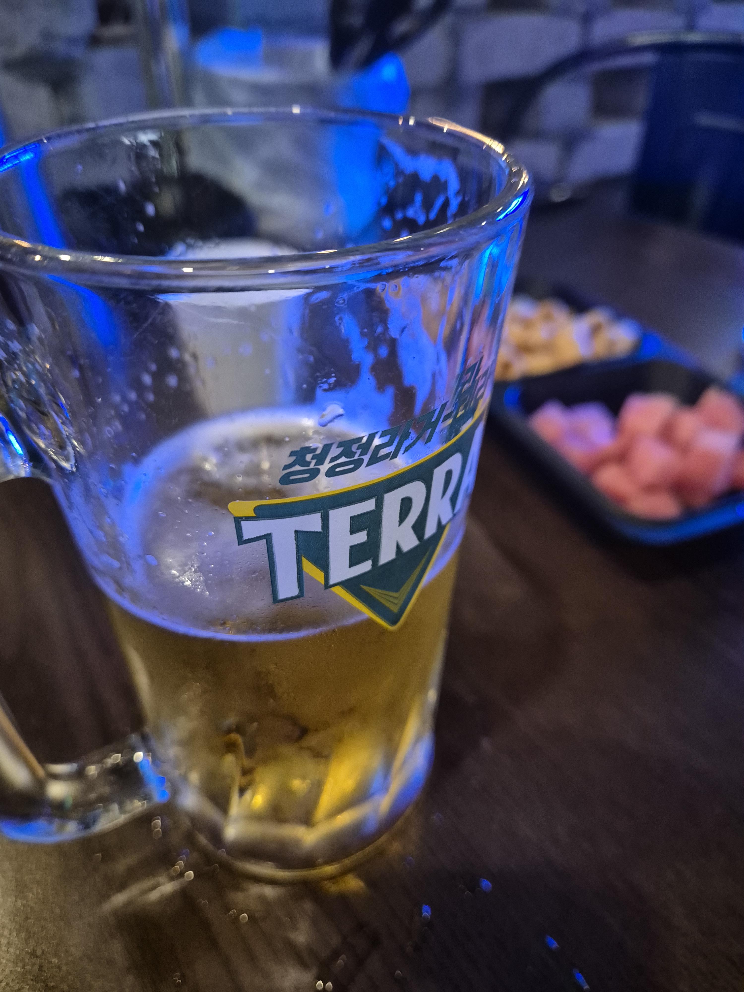 시원하게 생맥 500cc 한잔 합시다!