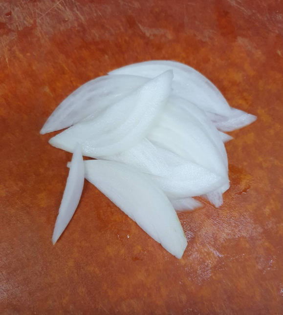 부추전에 사용할 양파 사진