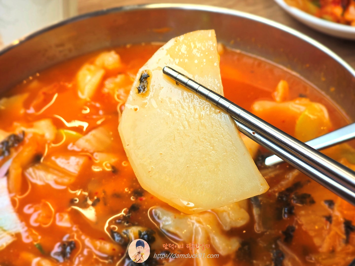 김치수제비