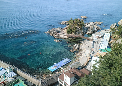 장호역에서 본 바다 사진