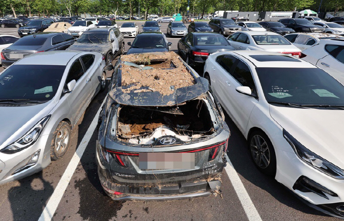 침수 피해로 인해 폐차된 차량