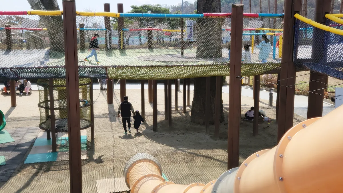 숲놀이터-미그럼틀-그물