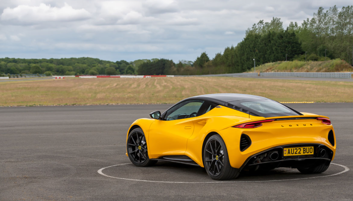 로터스 에미라 중고차 가격 시세표 연비