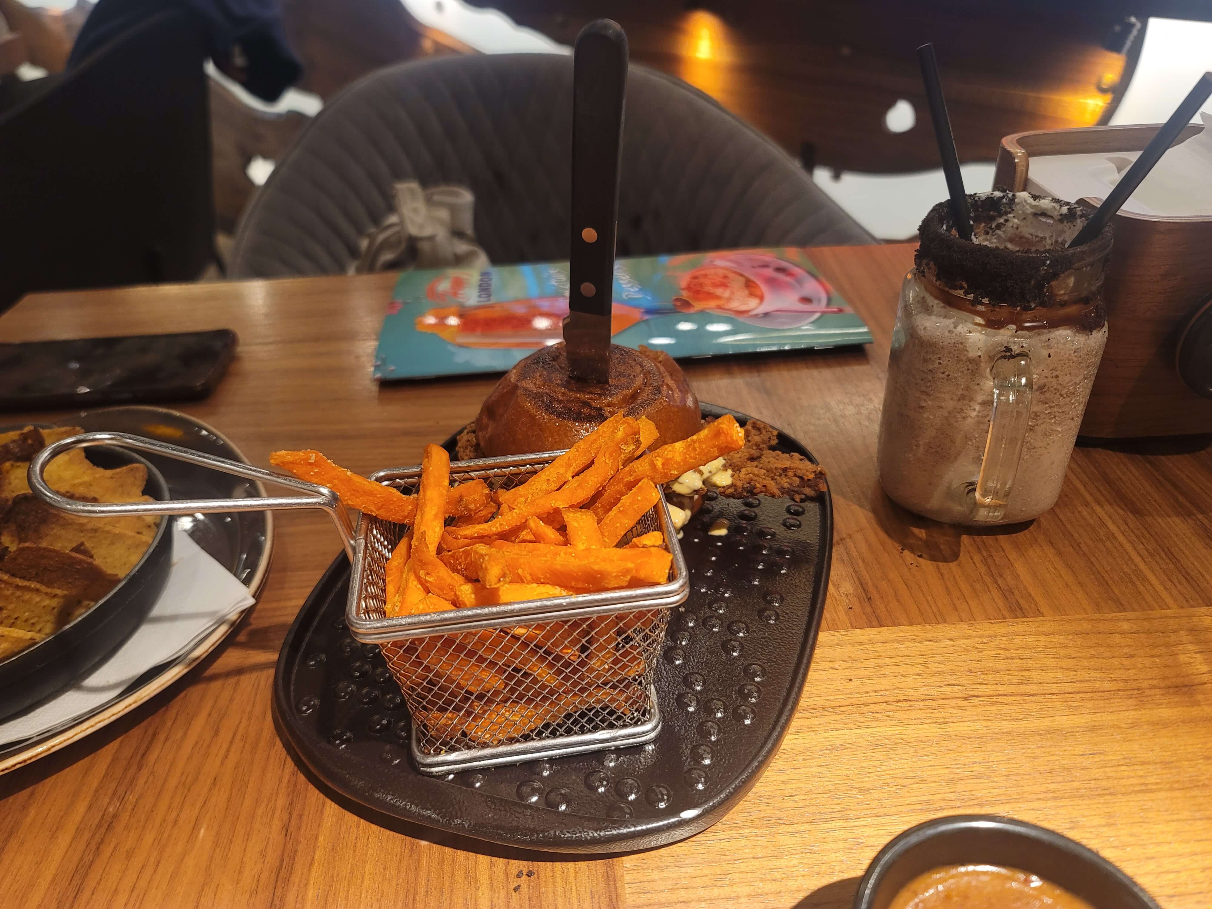 런던 레스토랑 Happy