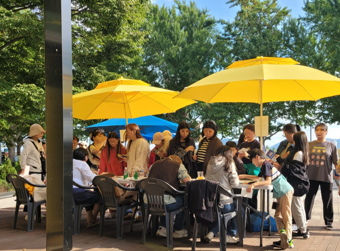 전시관람
반짝이는나를위한캘리그라피
무료캘리나눔