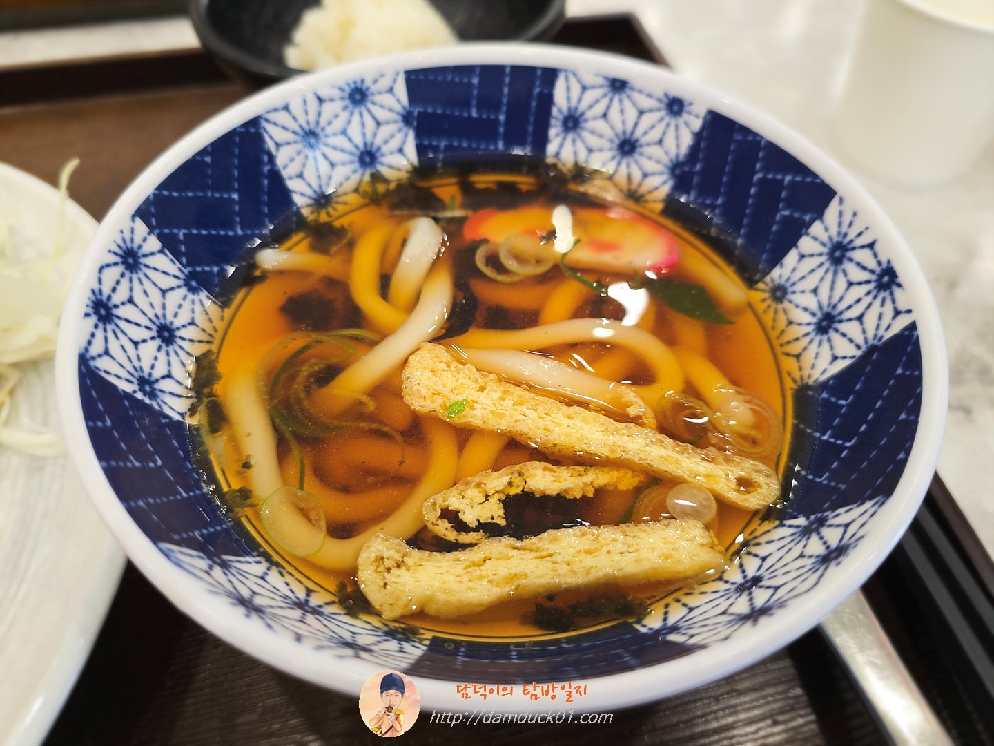 매콤로스카츠정식