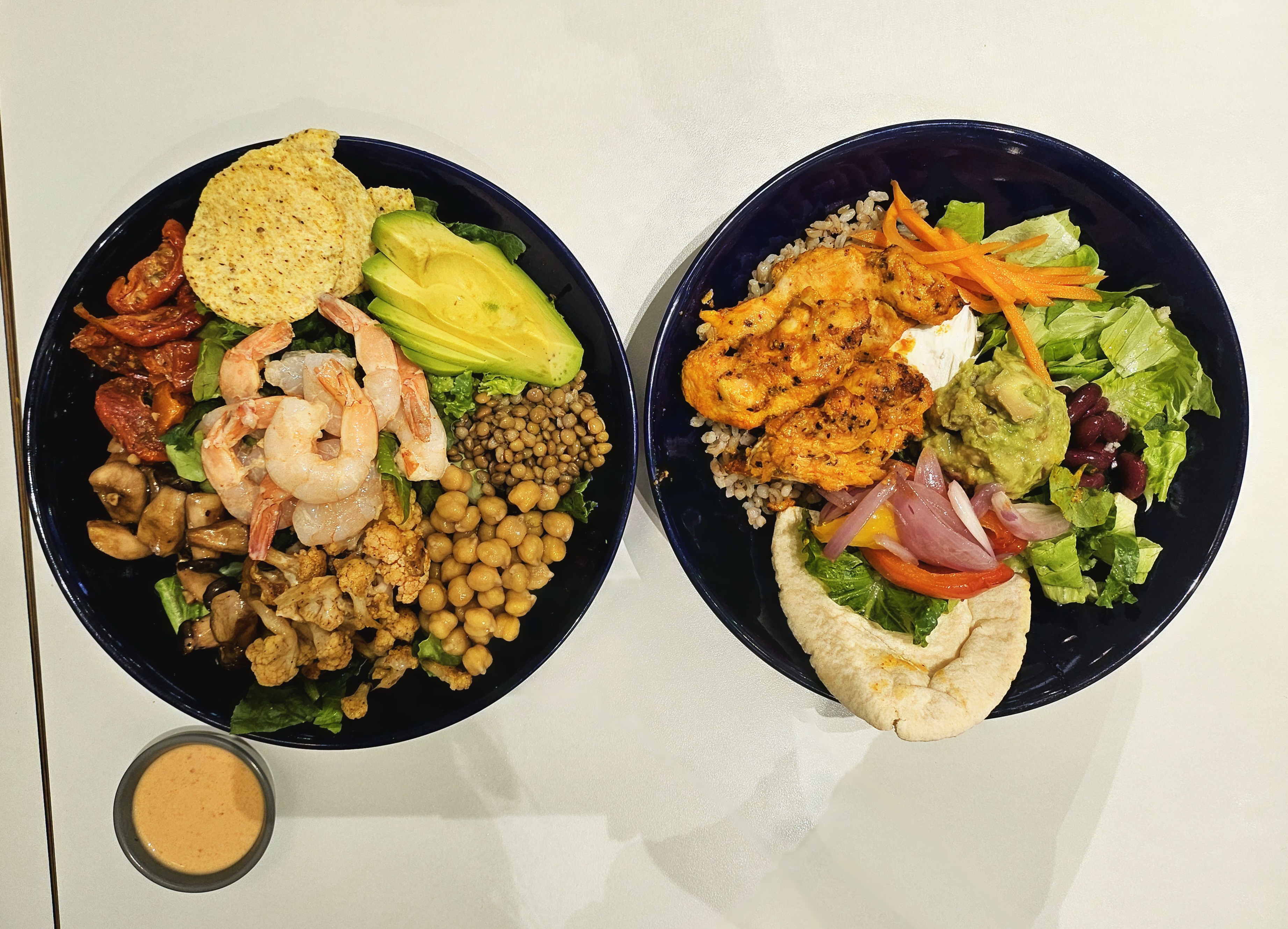 크리스피프레시_아보카도쉬림프볼&멕시칸치킨라이스볼