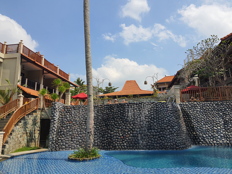 베스트 웨스턴 수영장2