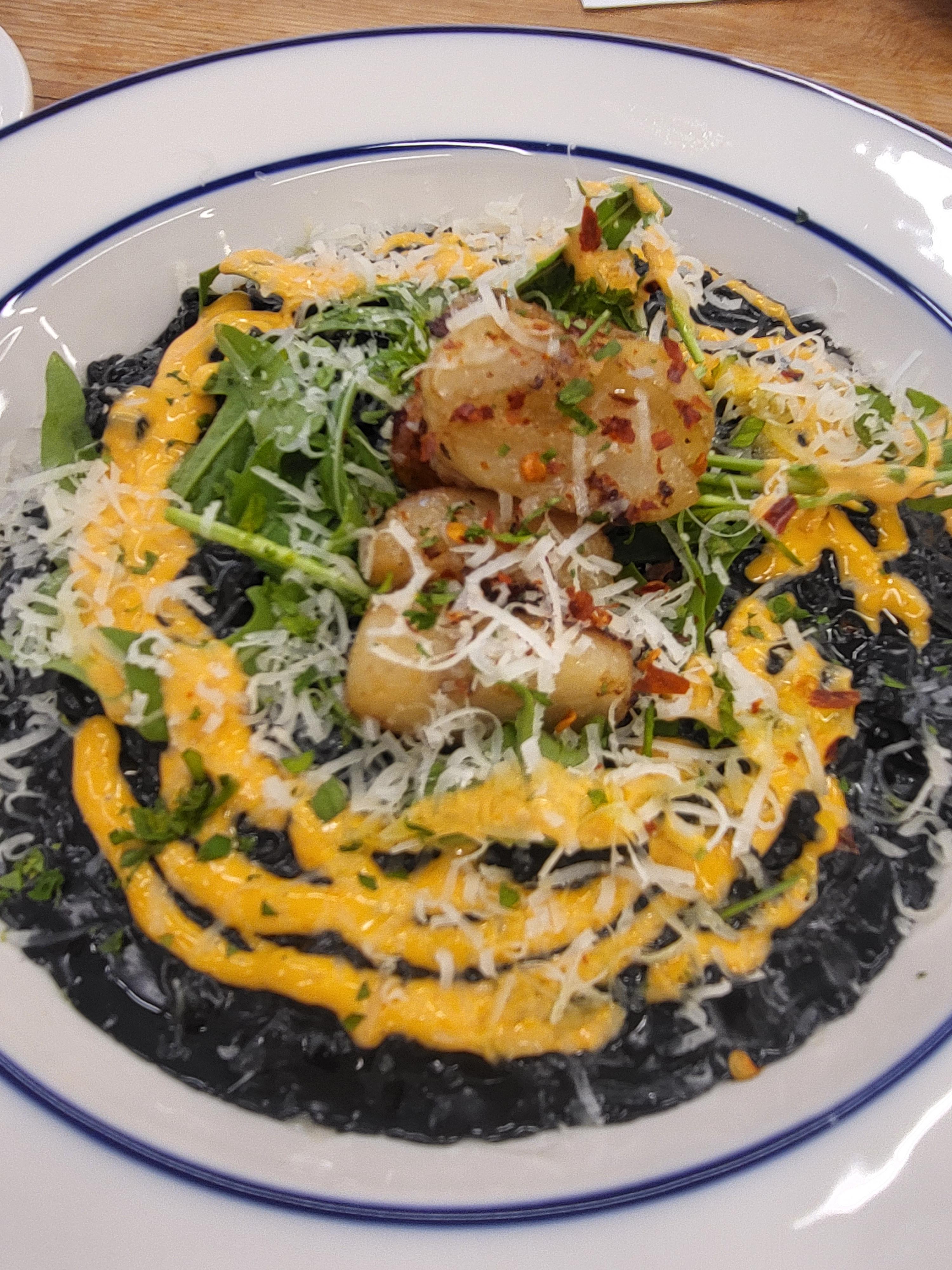 오징어 먹물리조토