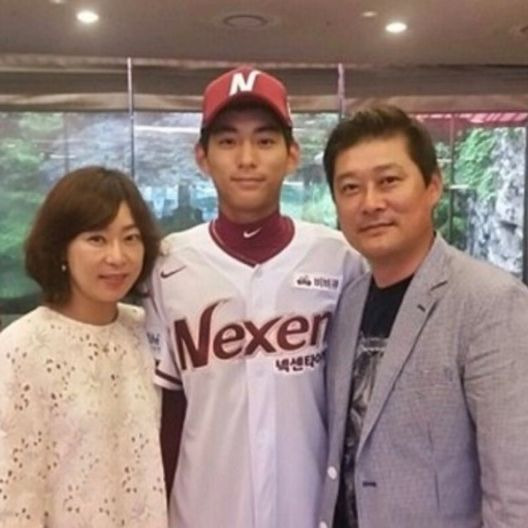 이정후 나이 프로필 학력 고향 가족 기록 연봉 300억의 가치: 타율 0.404 미친 반등 비결 총정리