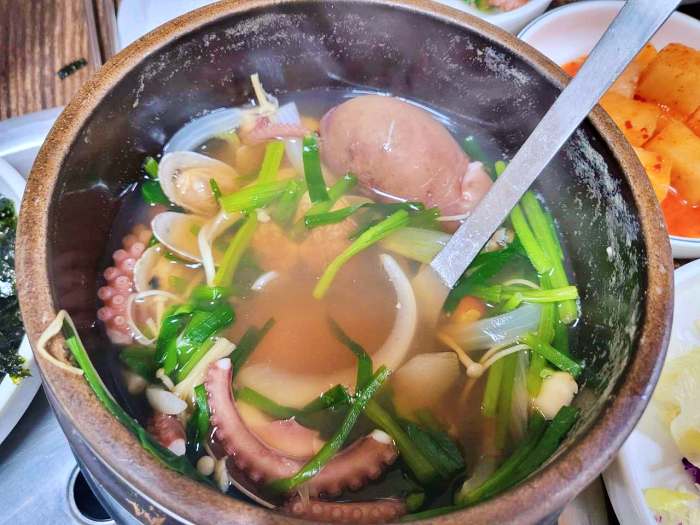 생생 정보마당 마포 공덕 낙지 전골 산낙지 철판 볶음 맛집