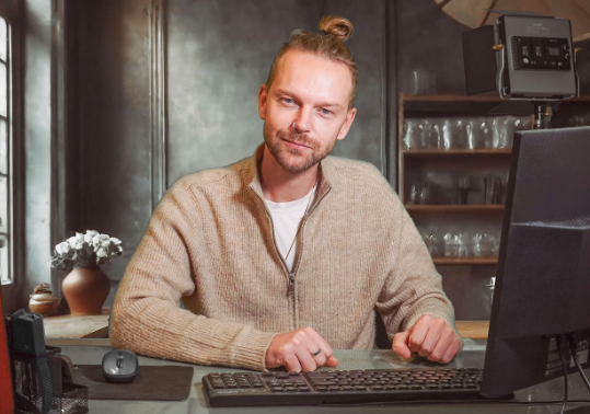 스티커 메모 설정 화면에서 마이크로소프트 계정으로 로그인하는 과정