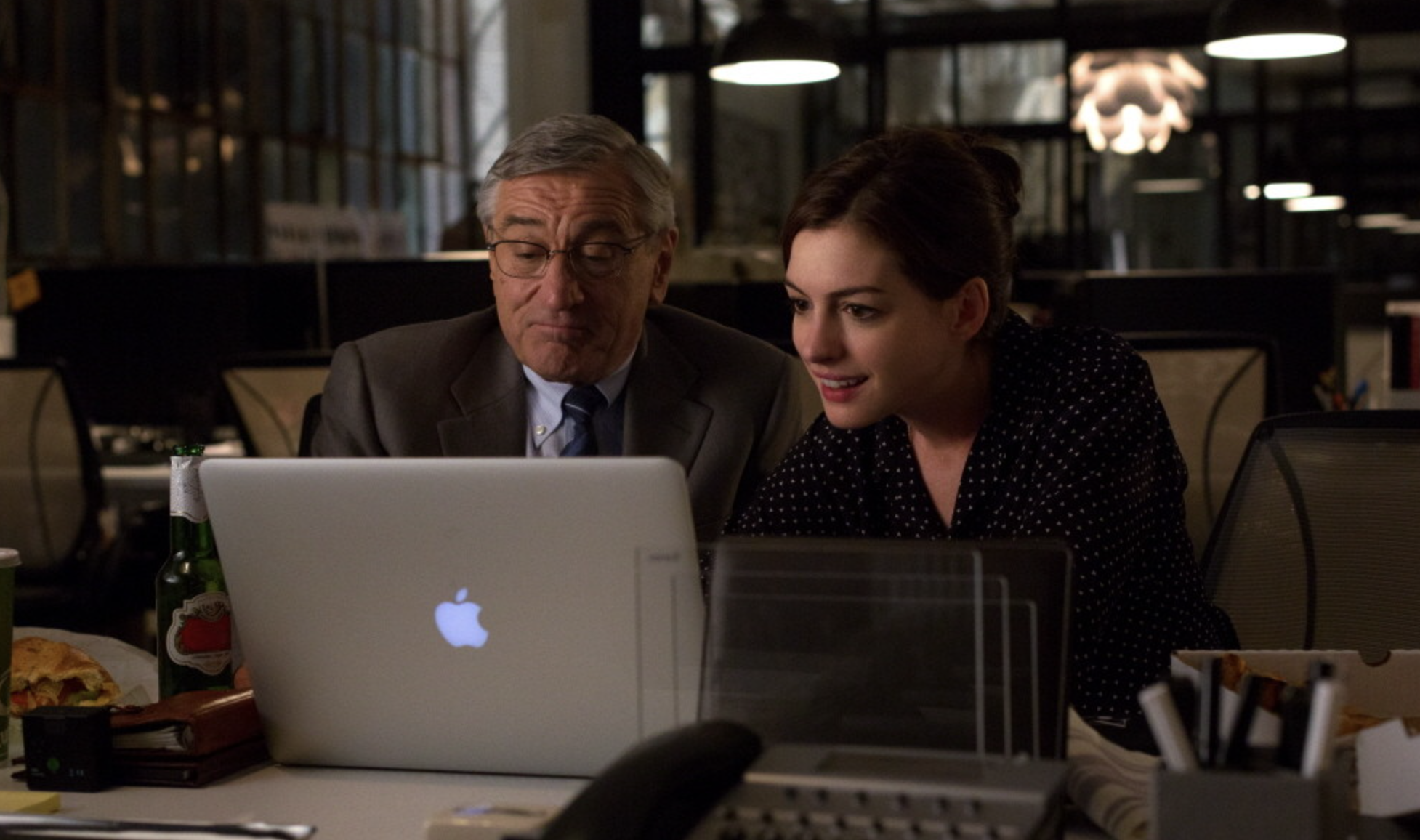 영화 인턴 관련 사진