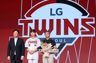 LG 신인 김영우 엘지 김영우 선수 전력 홈런 루키_20