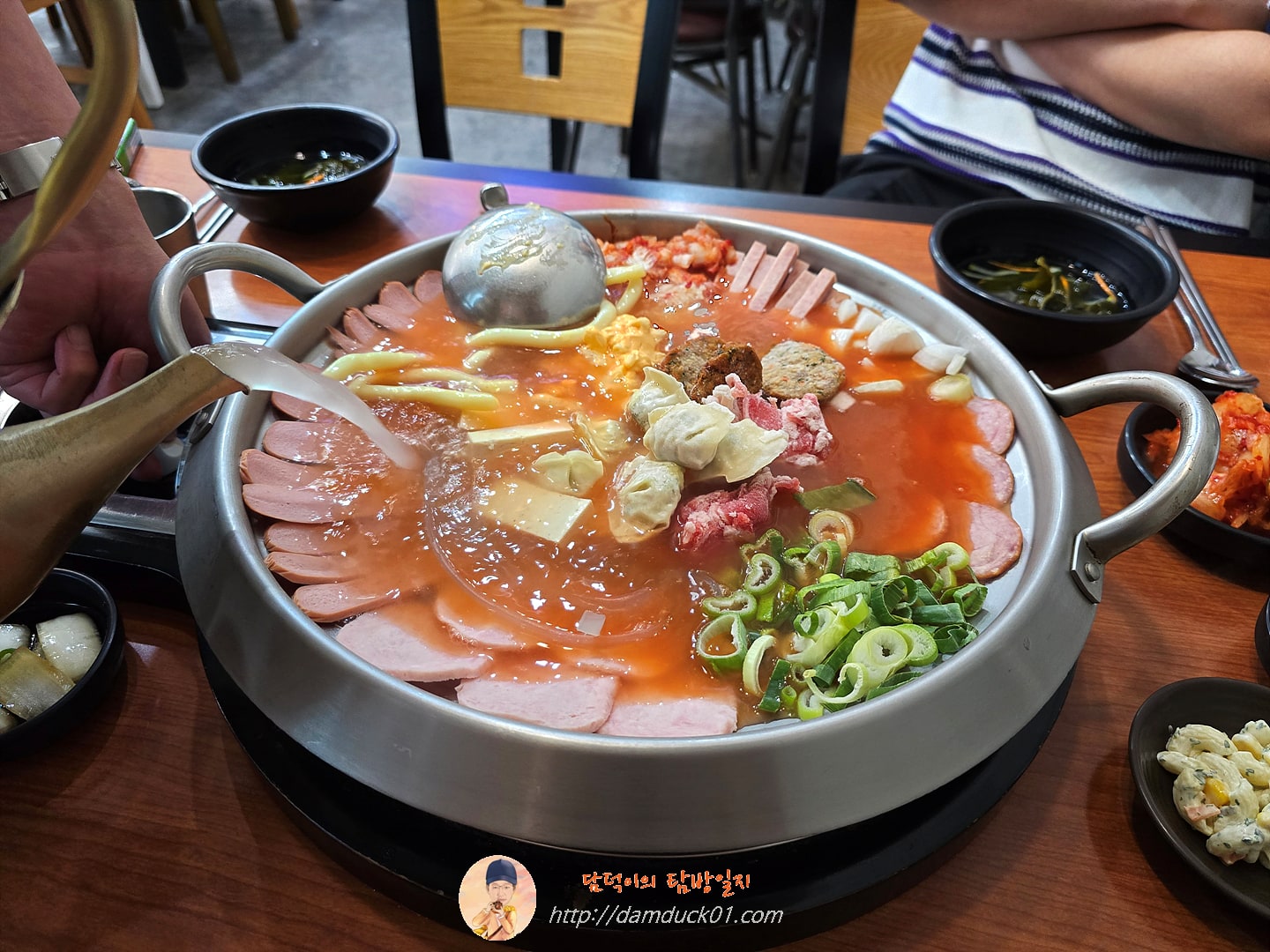 섞어부대찌개