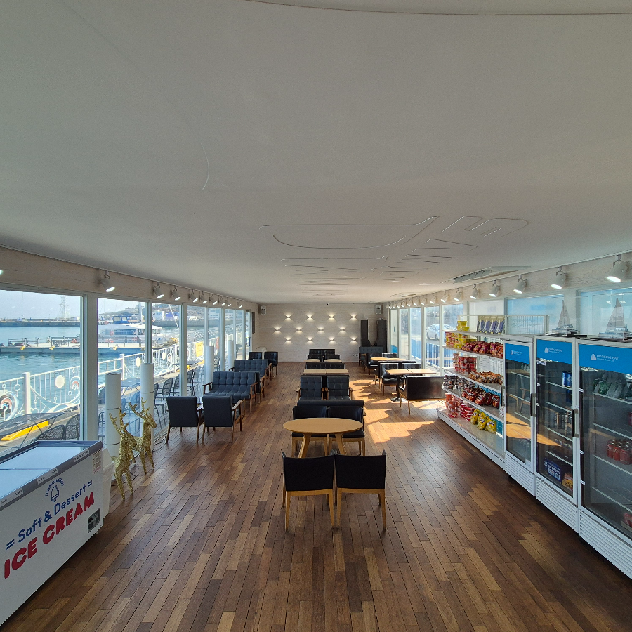 요트 내부 모습