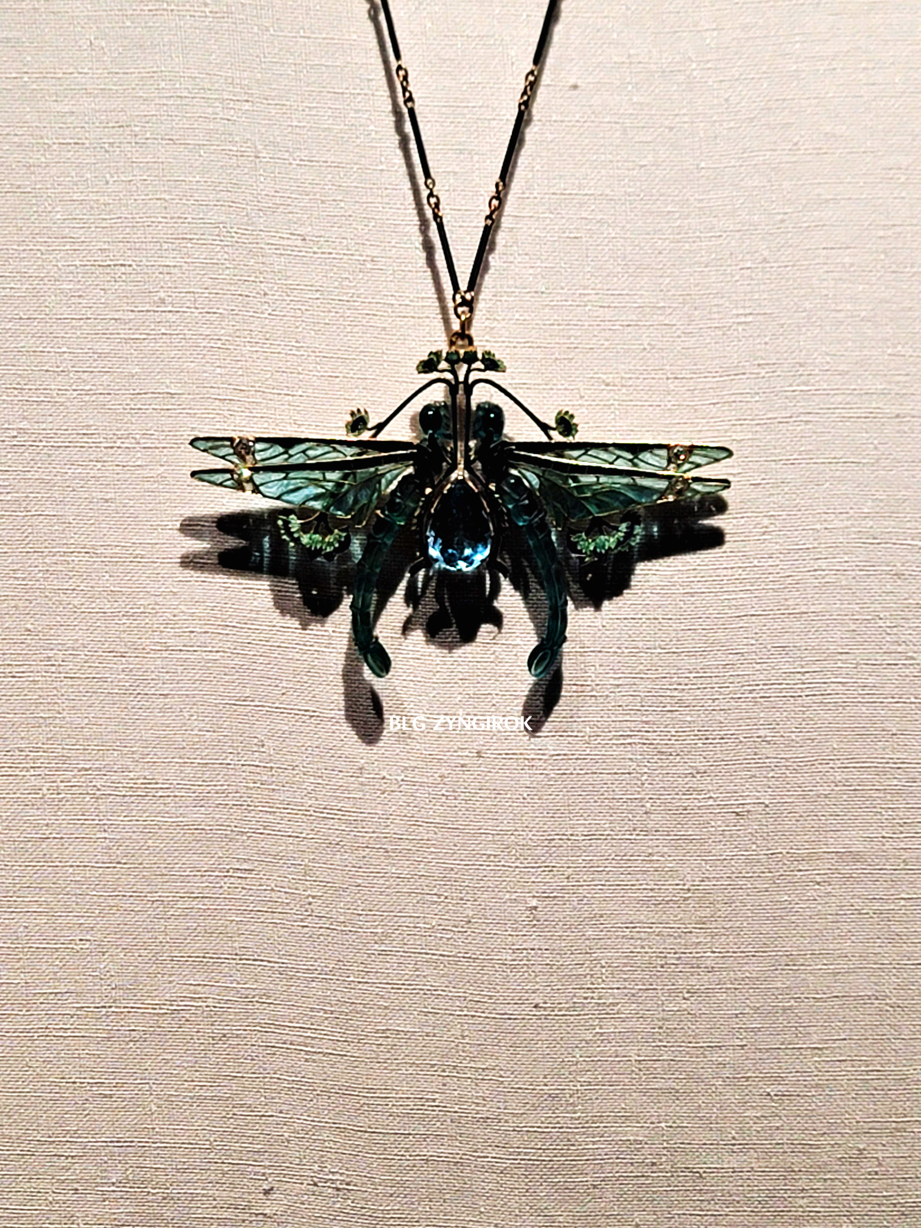 롯데타워 - 롯데뮤지엄 고혹의 보석 매혹의 시간 - 벨 에포크 전시품 모습이다.