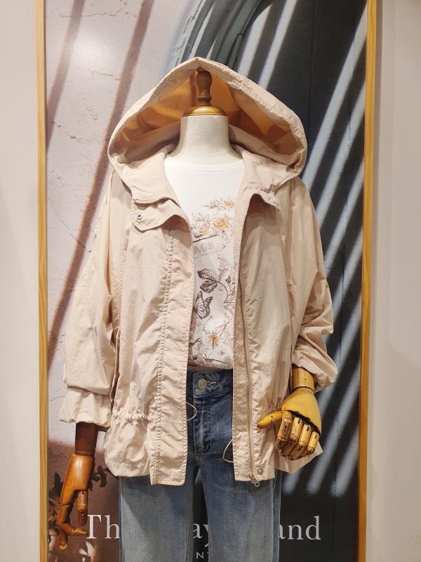 써스데이아일랜드 아트웍 후드 점퍼 T214AJP234