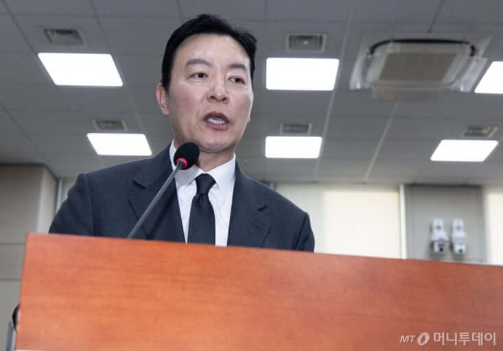 김건희 여사의 ‘비화폰’
