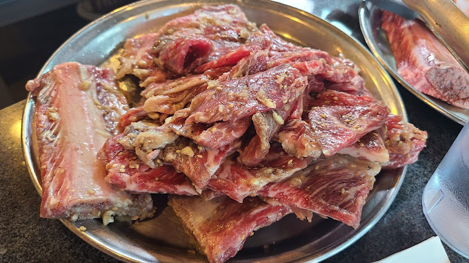 수원 대표 고기집 '본수원갈비'