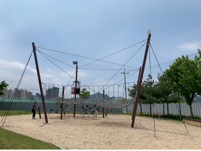 춘천꿈자람어린이공원 실외공원 해적선