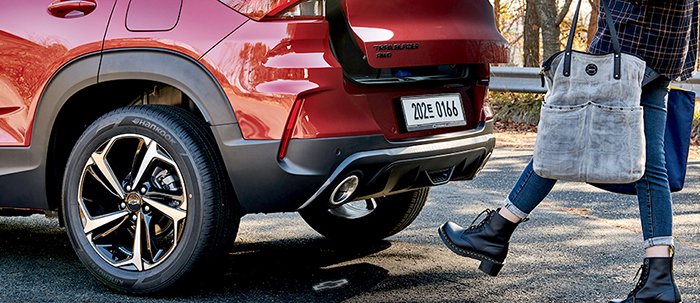 전동 트렁크와 핸즈프리