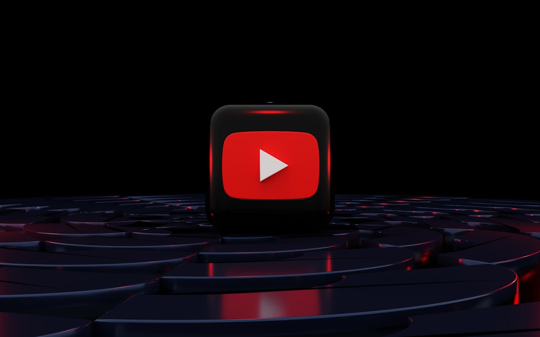 'YouTube'