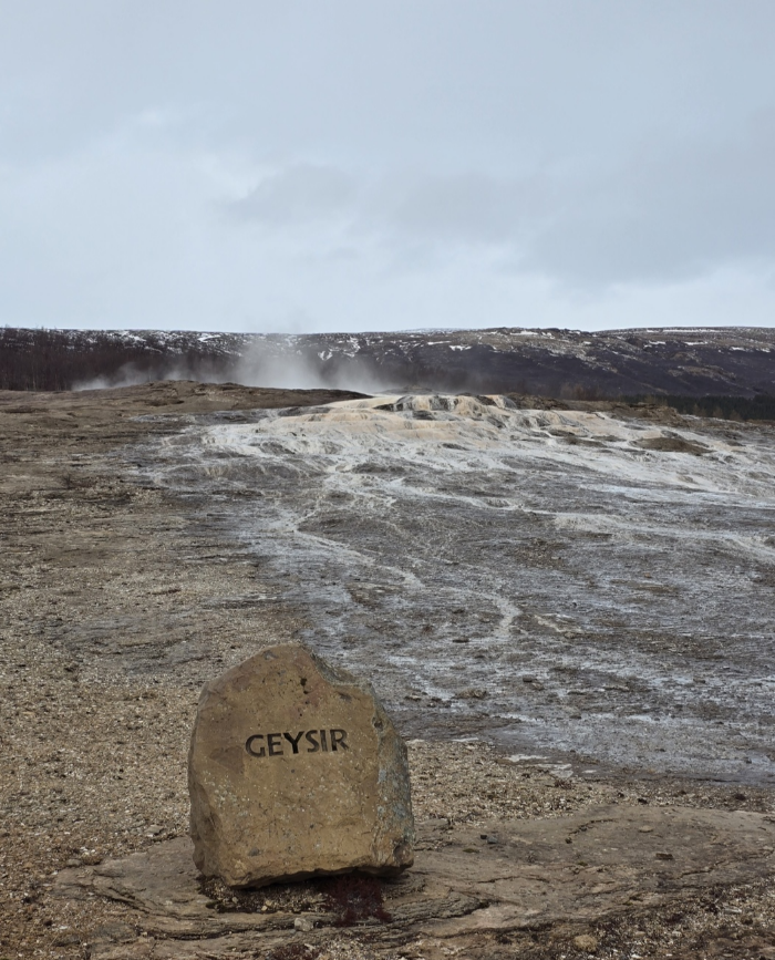 아이슬란드 게이시르(Geysir) 분출 주기 규모