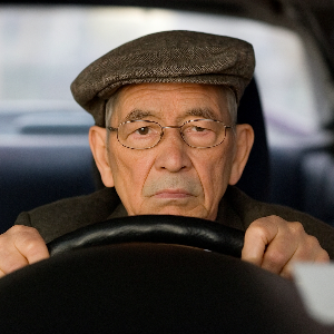 고령 운전자 면허 제한 정책