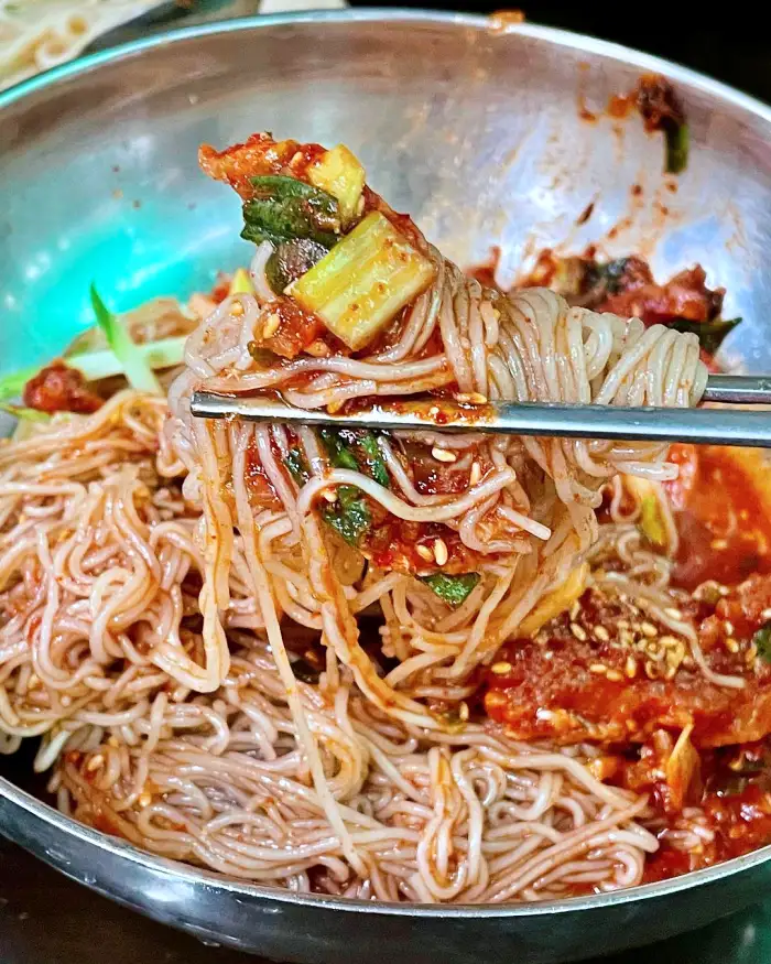 생생 정보마당 망원 시장 3500원 칼국수 콩나물비빔밥 맛집