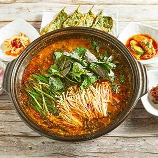 흑염소 무침