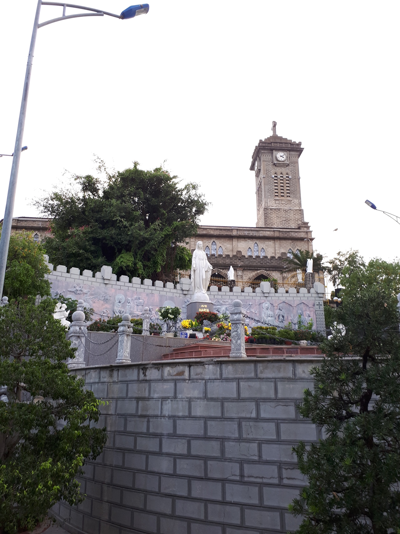 nhatrang-stone-church