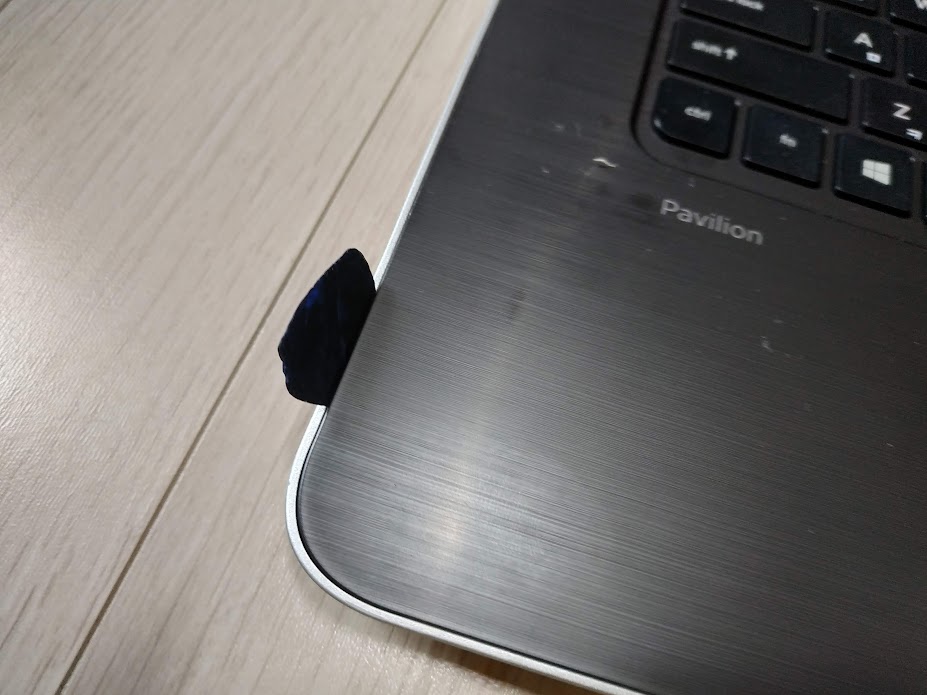 HP 파빌리온 17 노트북 분해 10