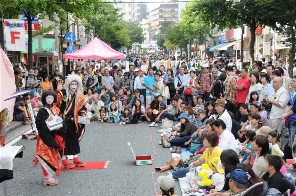 거리 공연 버스킹 매력과 전국 명소 추천 예술의 길거리 무대_1