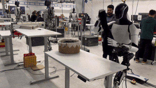 지난 1월 테슬라는 휴머노이드 로봇 '옵티머스'가 빨래를 개는 영상을 공개했다.