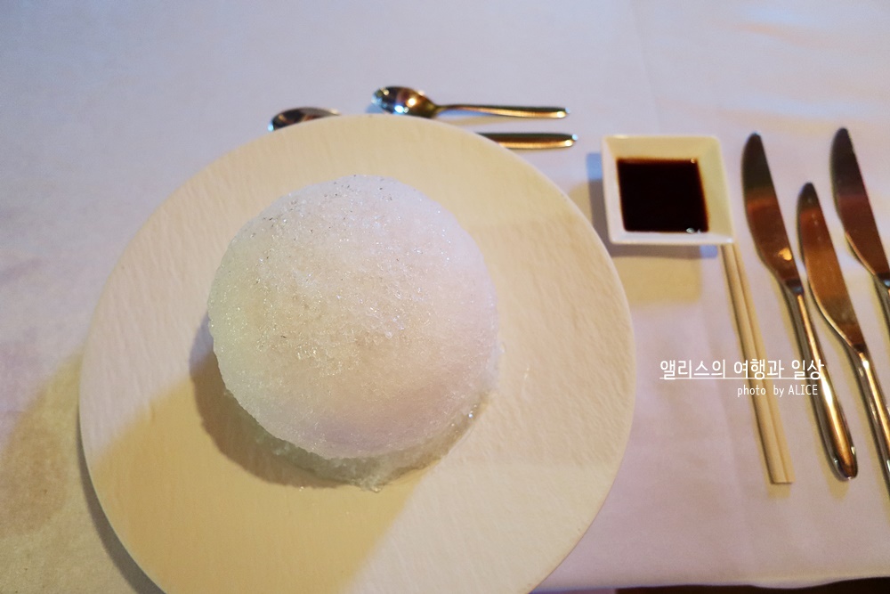 제주 전통 5성급 호텔 씨에스 다이닝 레스토랑 크리스마스 특별한 코스메뉴