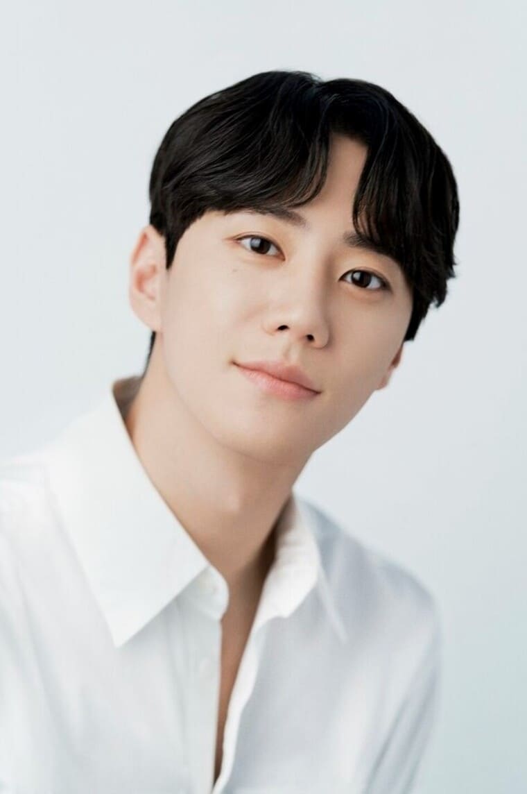 가수-겸-배우-이준영