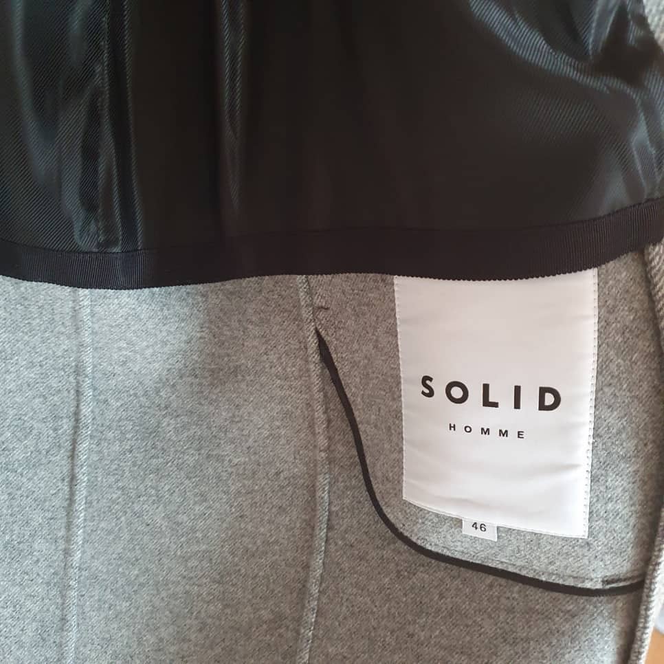 솔리드옴므 그레이 코트