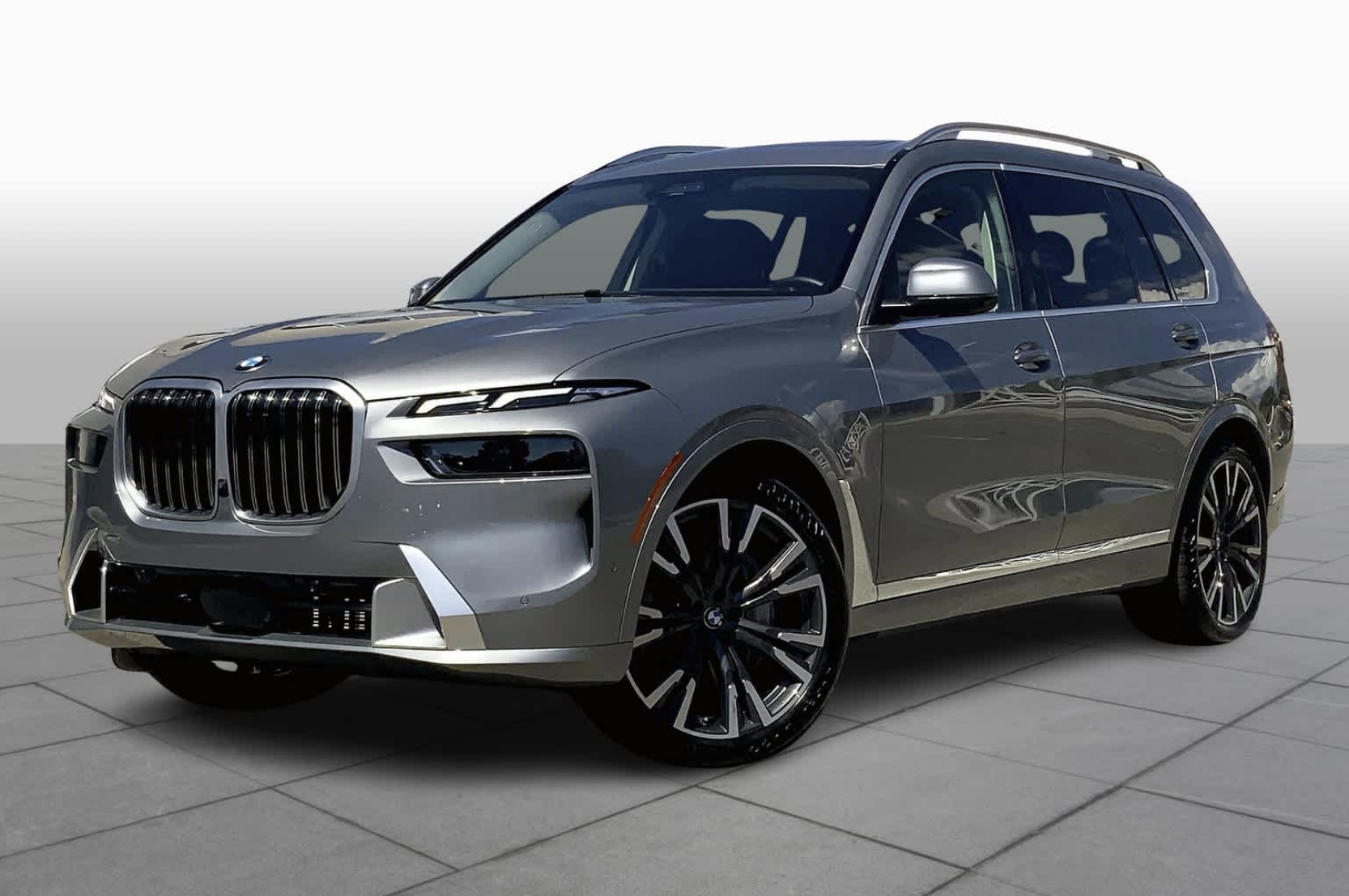 2025 BMW X7 관련 사진