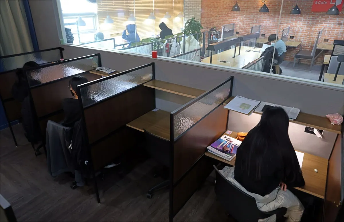 공부하기 좋은 카페 추천 완벽 학습 공간_4