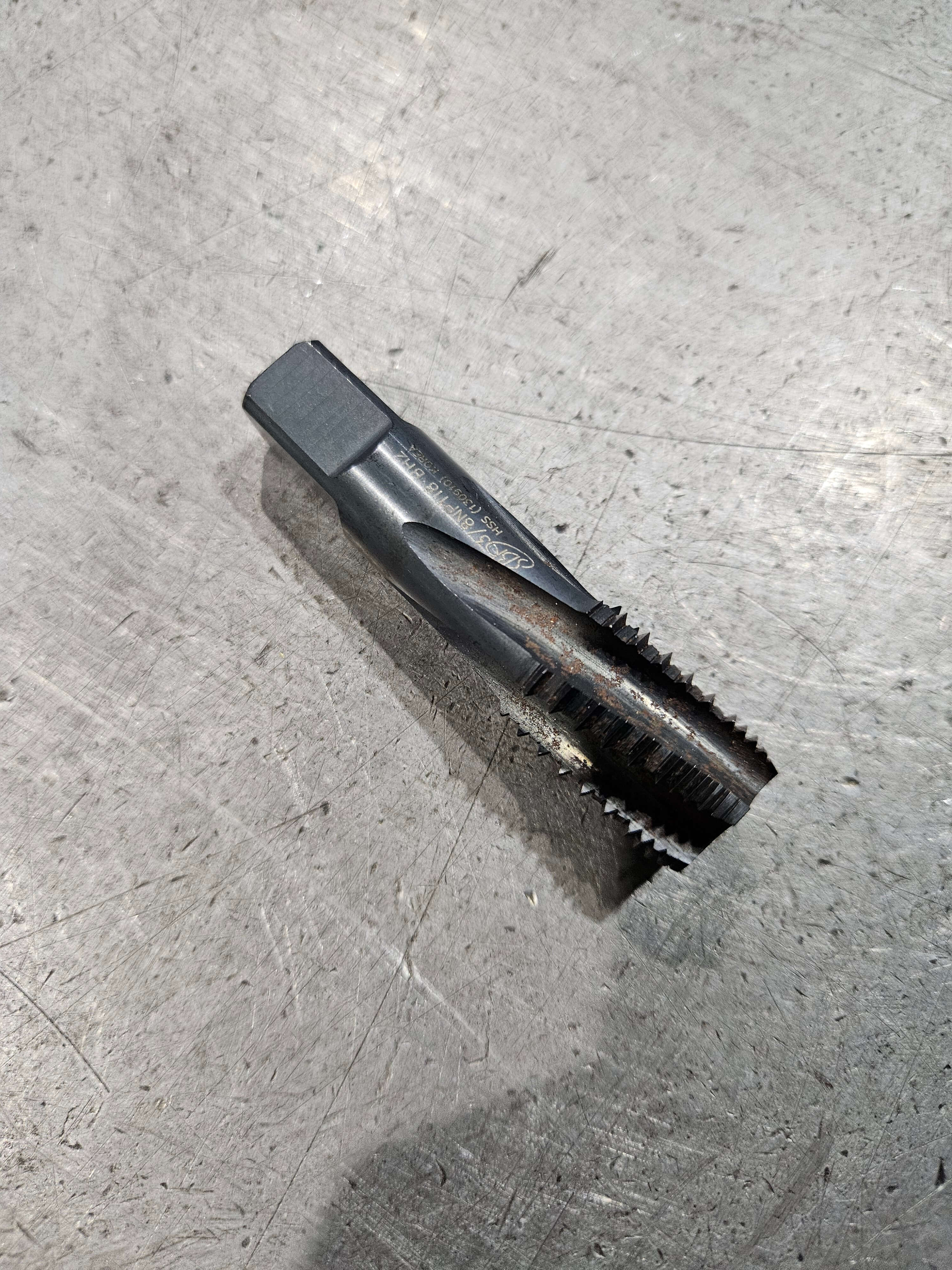 NPT탭