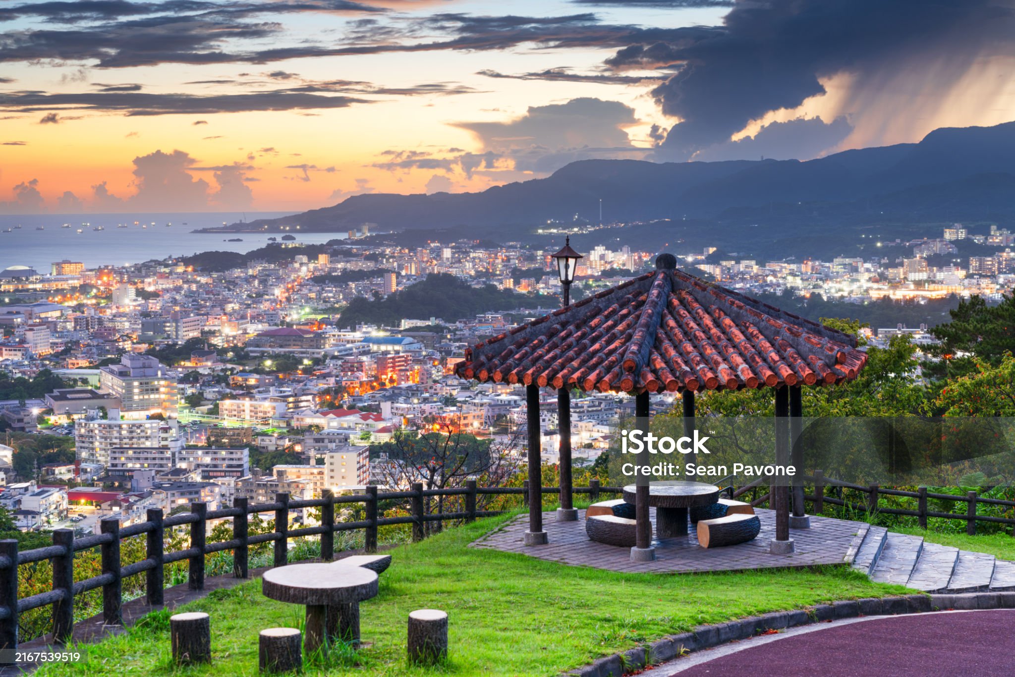 세계 장수 마을 건강법: 오키나와, 사르데냐, 로마린다의 비결