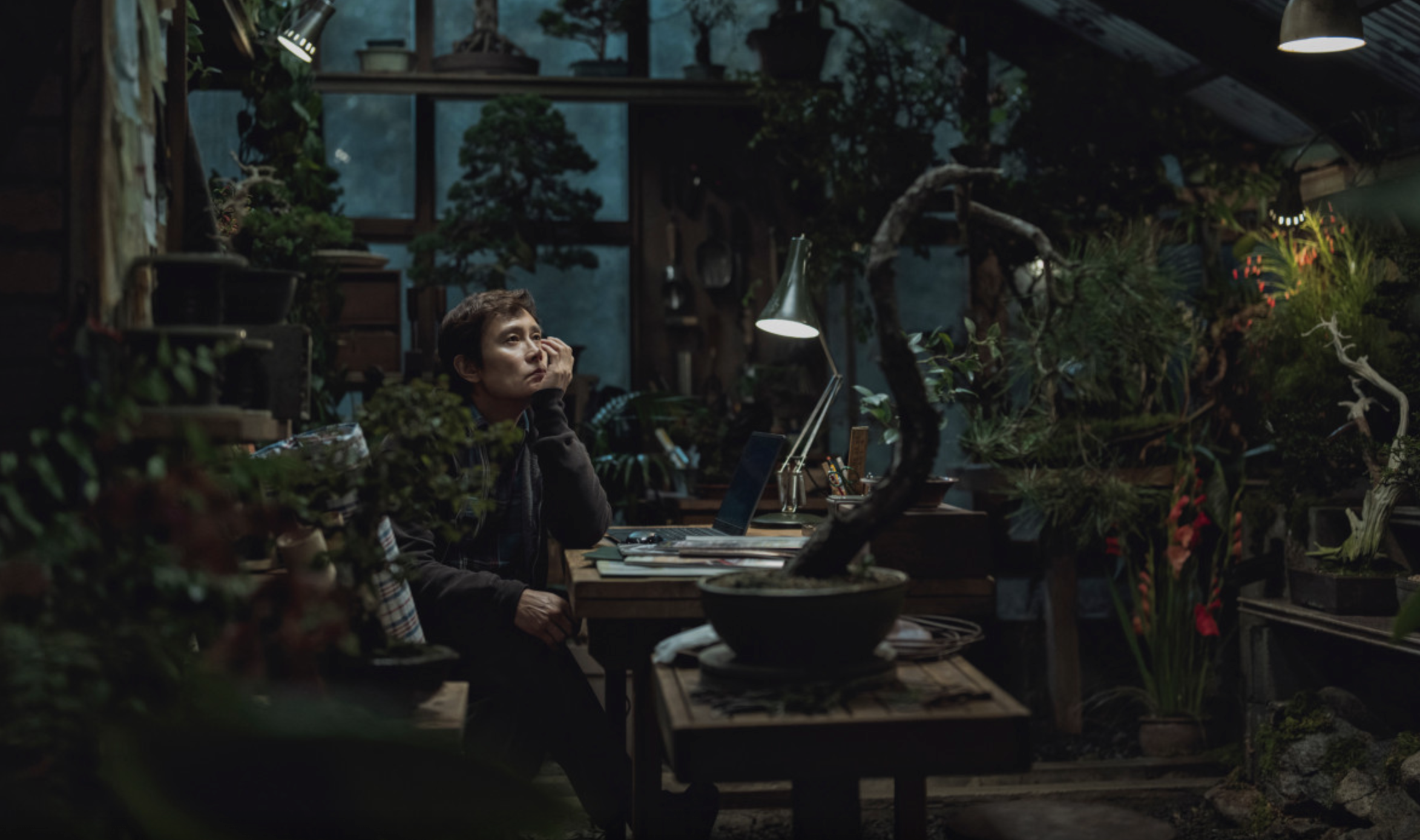 영화 어쩔수가 없다 관련 사진